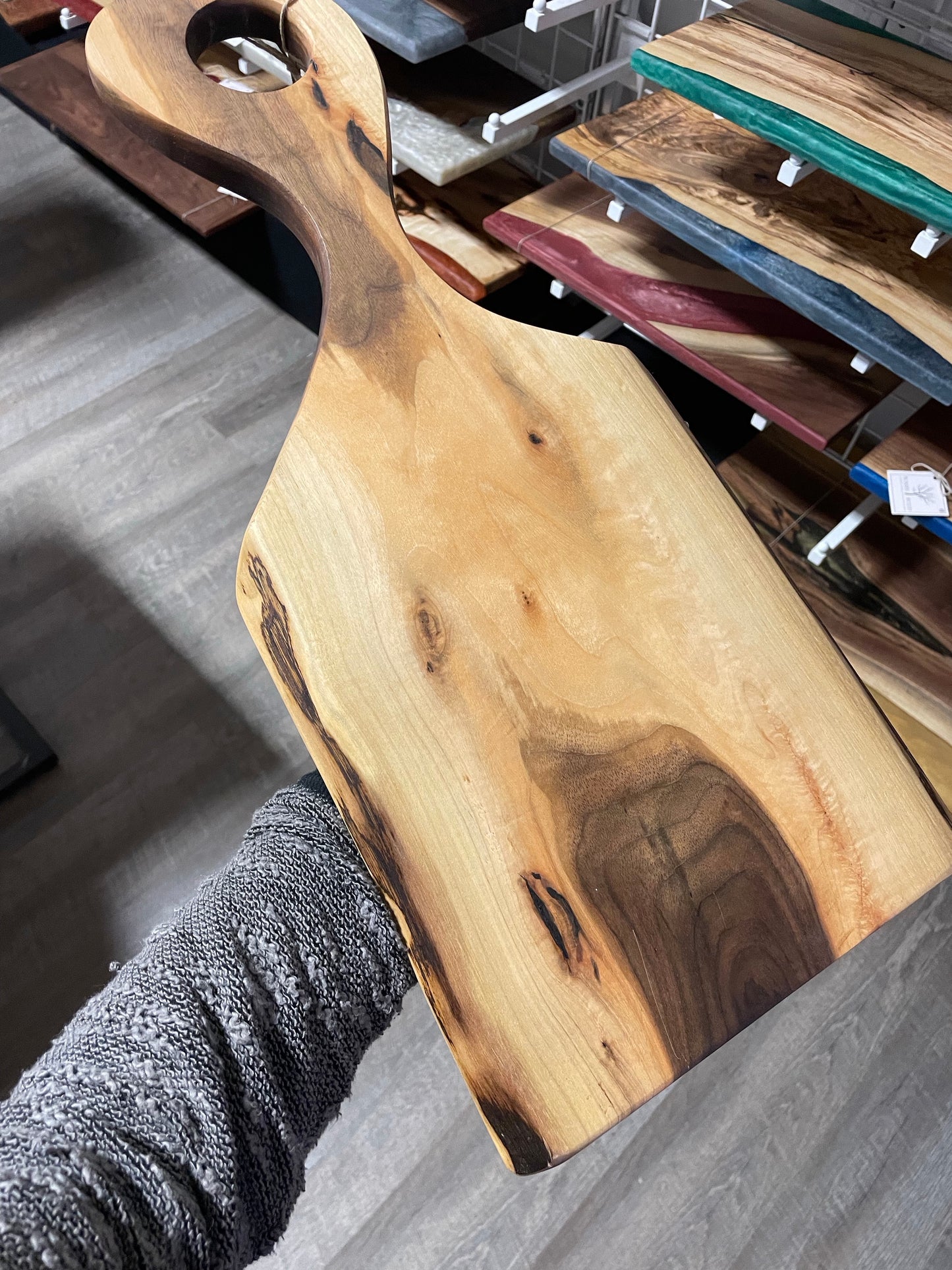 Black walnut handle board