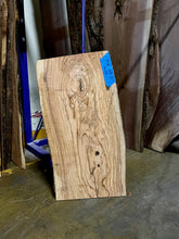 Load image into Gallery viewer, Italian Olive Wood - W100
